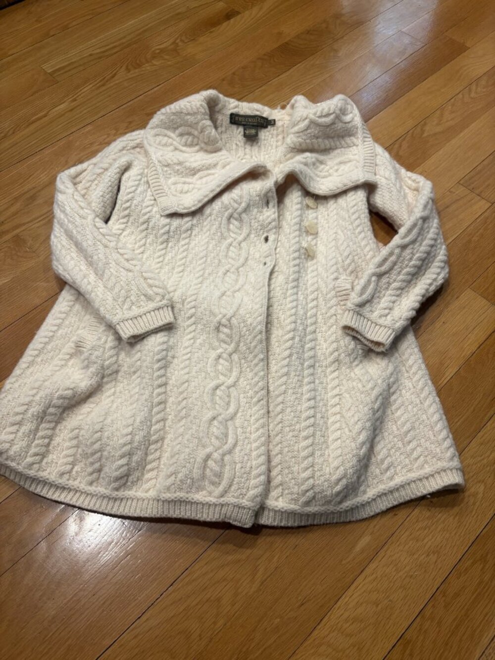 Inis crafts Size Medium (M) Inis Crafts Women's Ivory Cable Knit Merino Wool Car